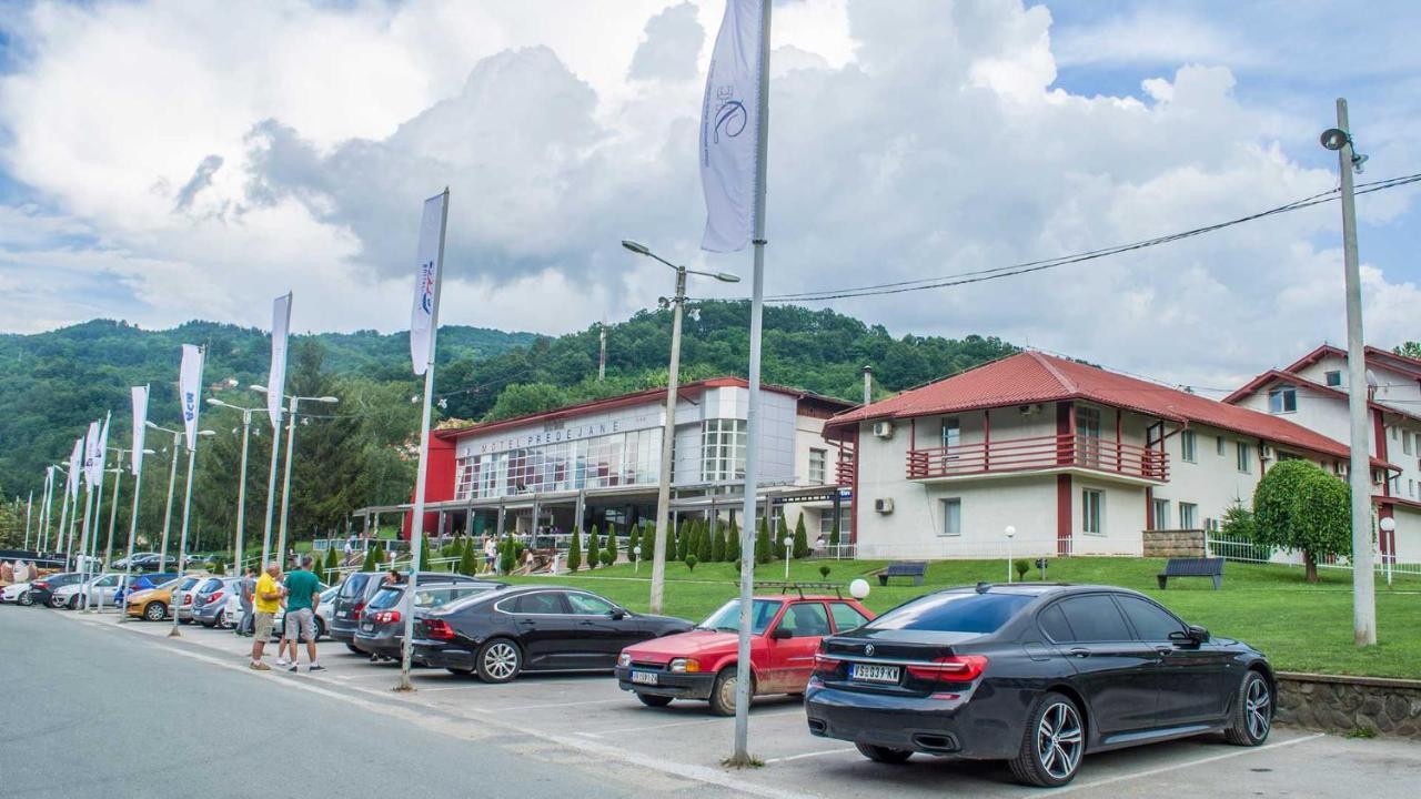 Motel Predejane Dış mekan fotoğraf