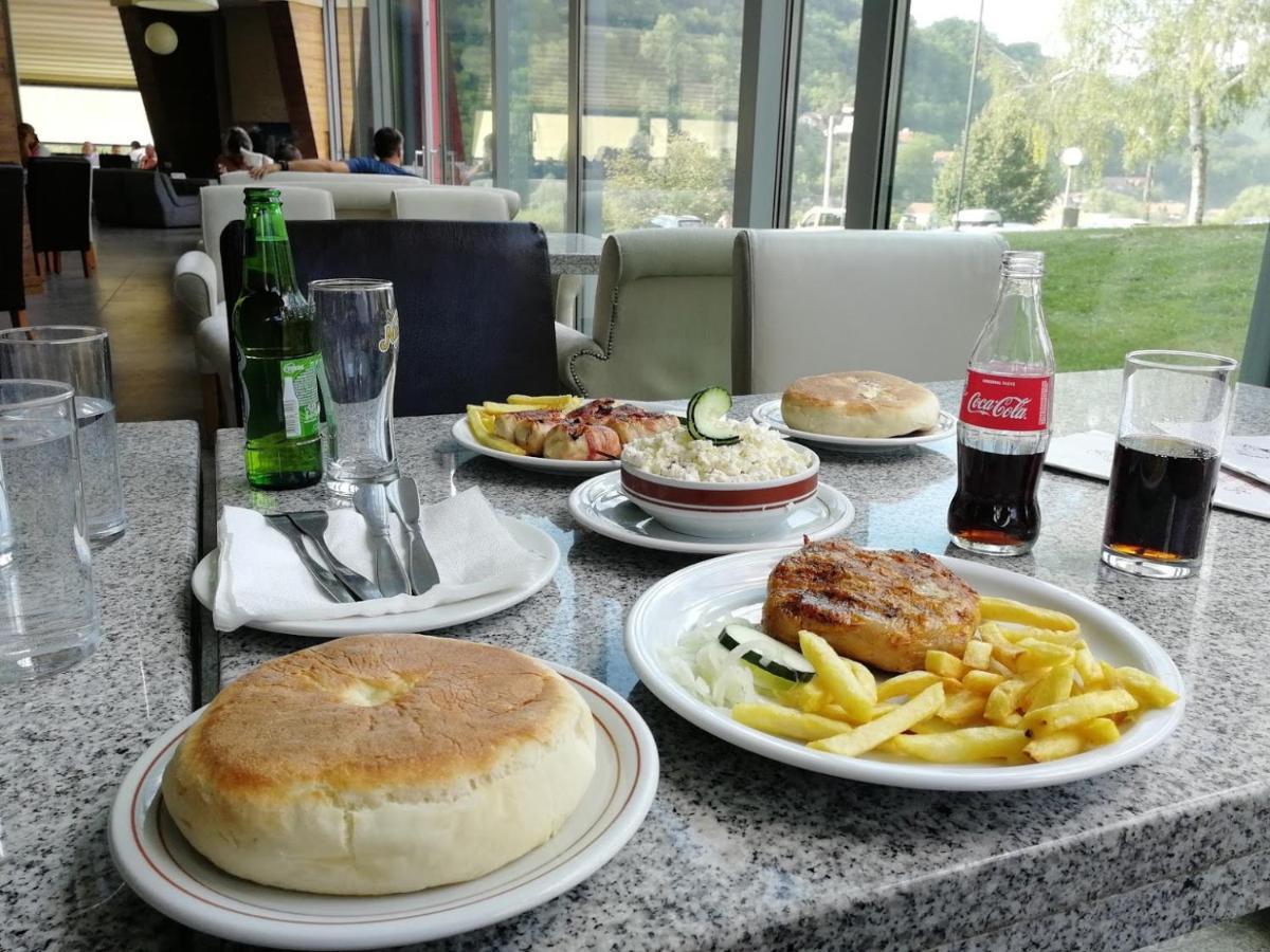 Motel Predejane Dış mekan fotoğraf